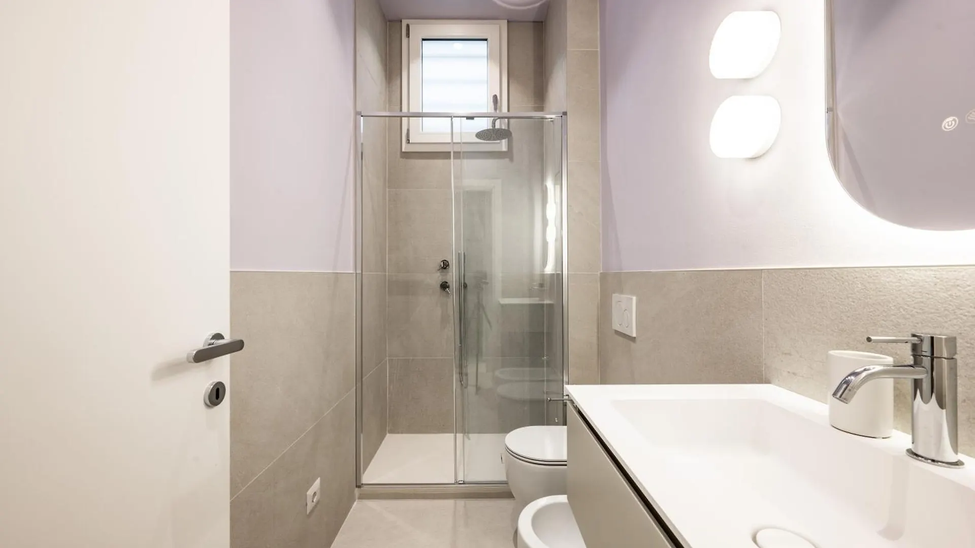 Design And Silence - Wide Renovated Apartment 2 Stops Form Centrale ميلان